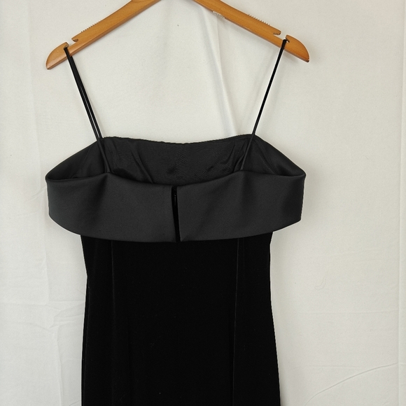 Alex Evenings Vintage Black Velvet Satin Flap Maxi Evening Gown Size 8 - Picture 8 of 11